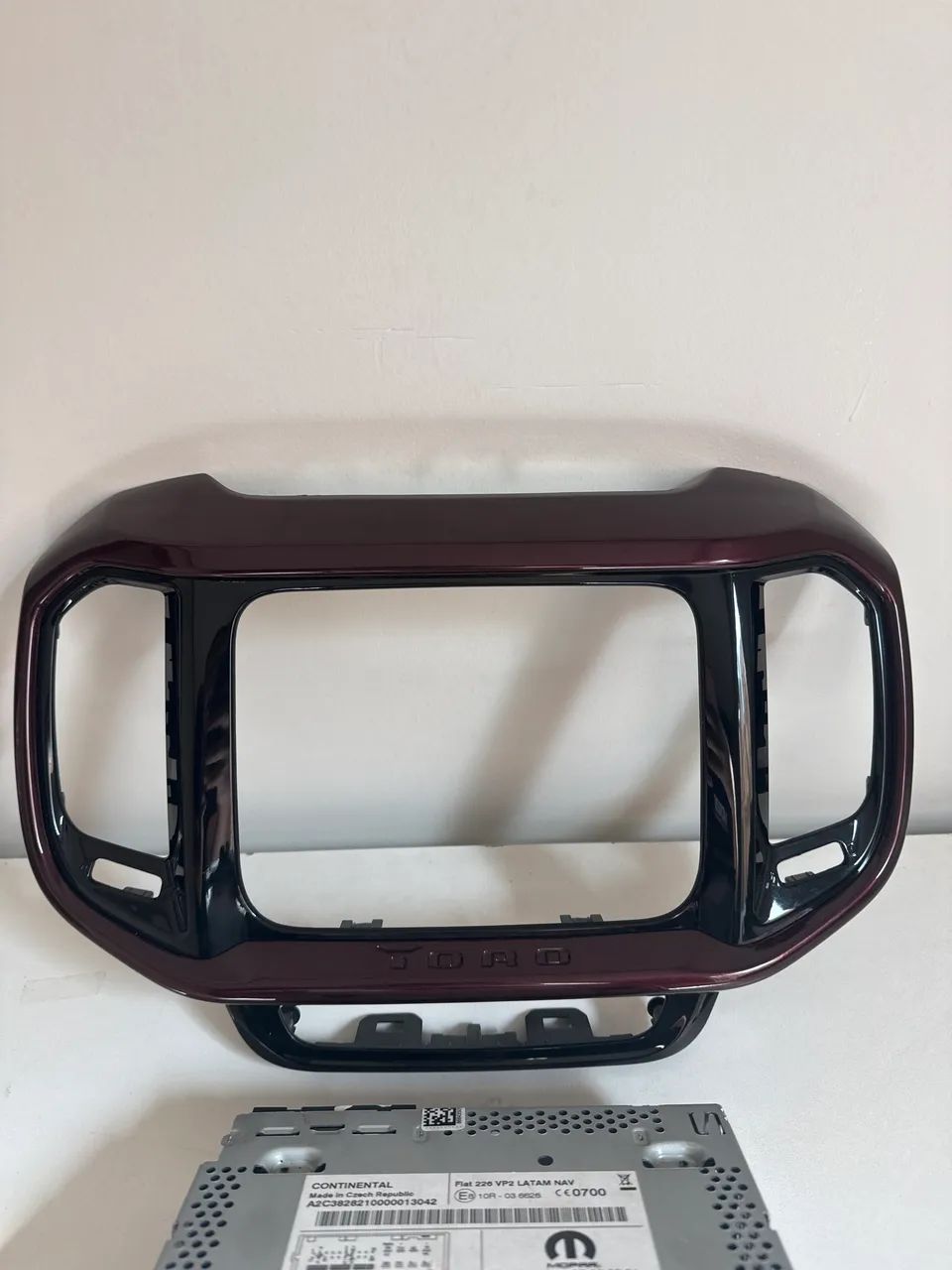 Multimídia Fiat Toro Original com moldura - Foto 2