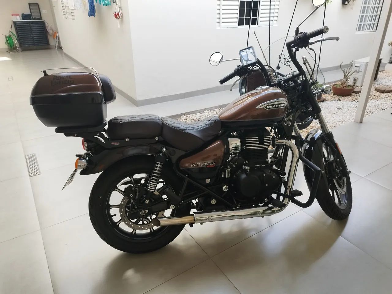 Meteor 350 Supernova brown 