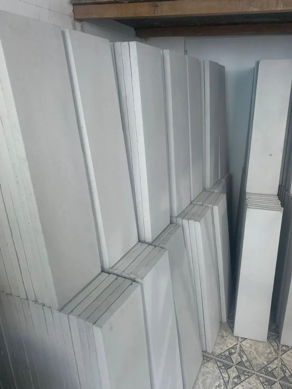 Pingadeiras de muro  - Foto 4