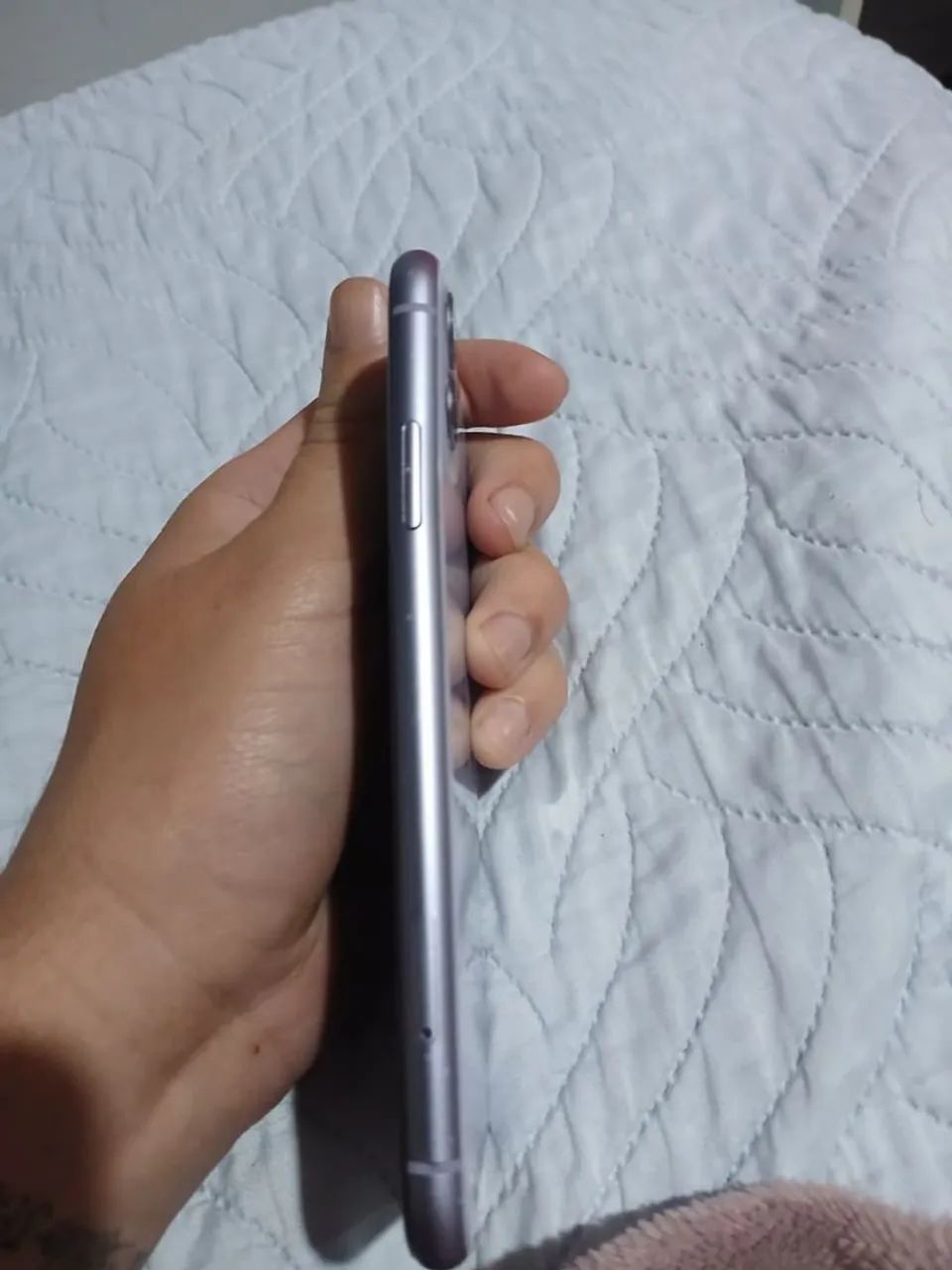 Iphone 11 lilás  - Foto 4