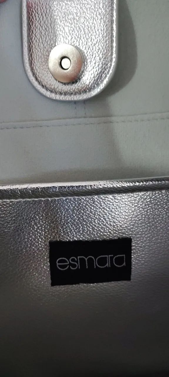 Bolsa prata ,marca portuguesa,grande e nova. - Foto 3