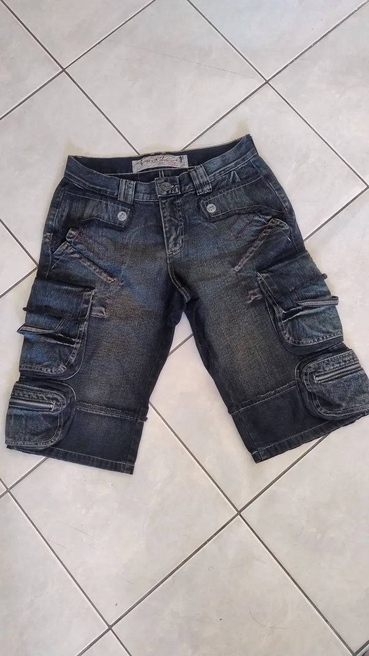 Bermuda Cargo Jeans