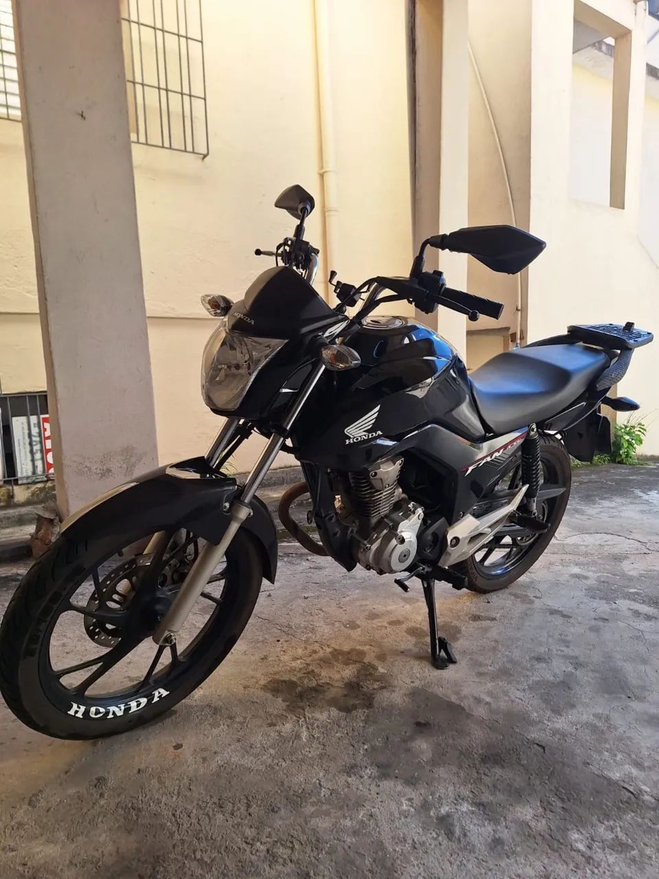 Honda Fan  muito nova e concervada - Foto 4