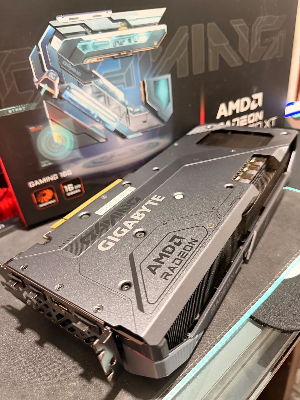AMD Radeon Rx 9070 Xt 16Gb Gigabyte - Foto 3