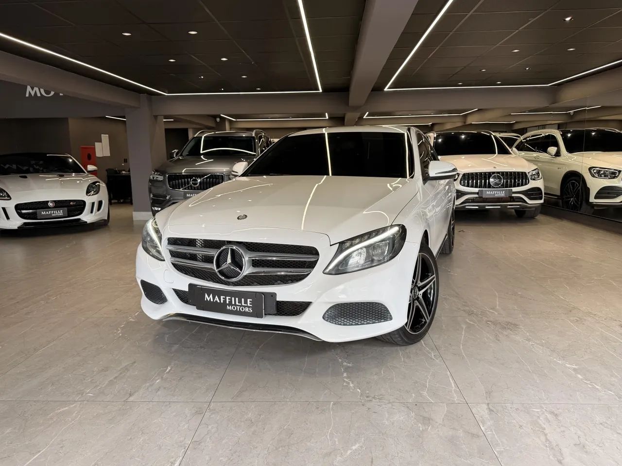 Mercedes-Benz C-180 CGI Touring 1.8 16V Aut. 2016