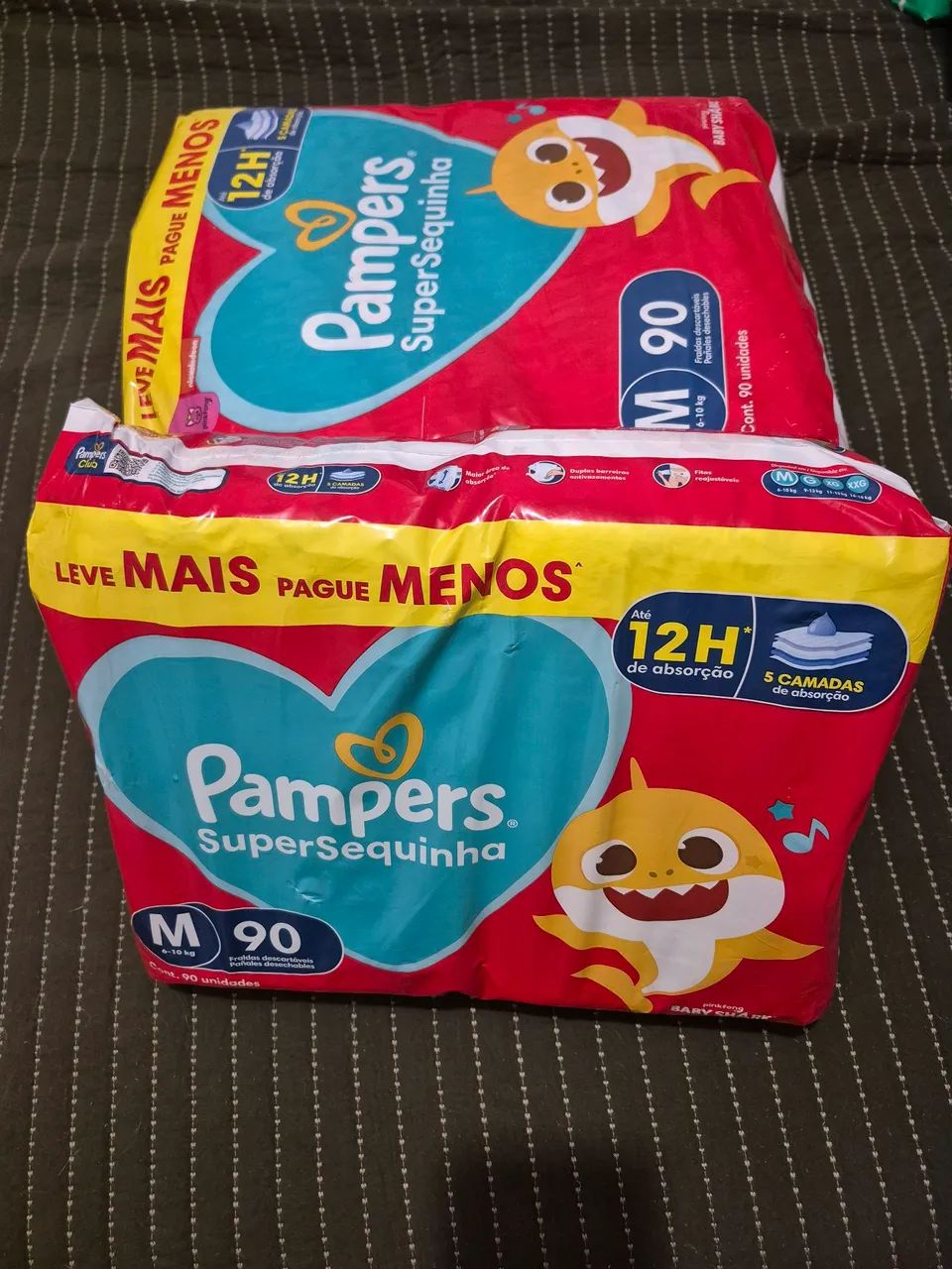 Fradas pampers supersequinha M 90 unidades - Foto 2