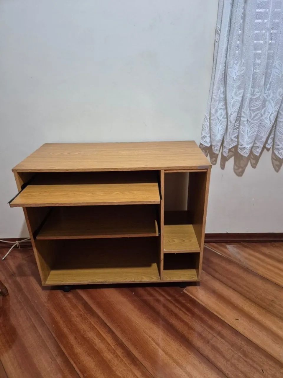 Escrivaninha para computador