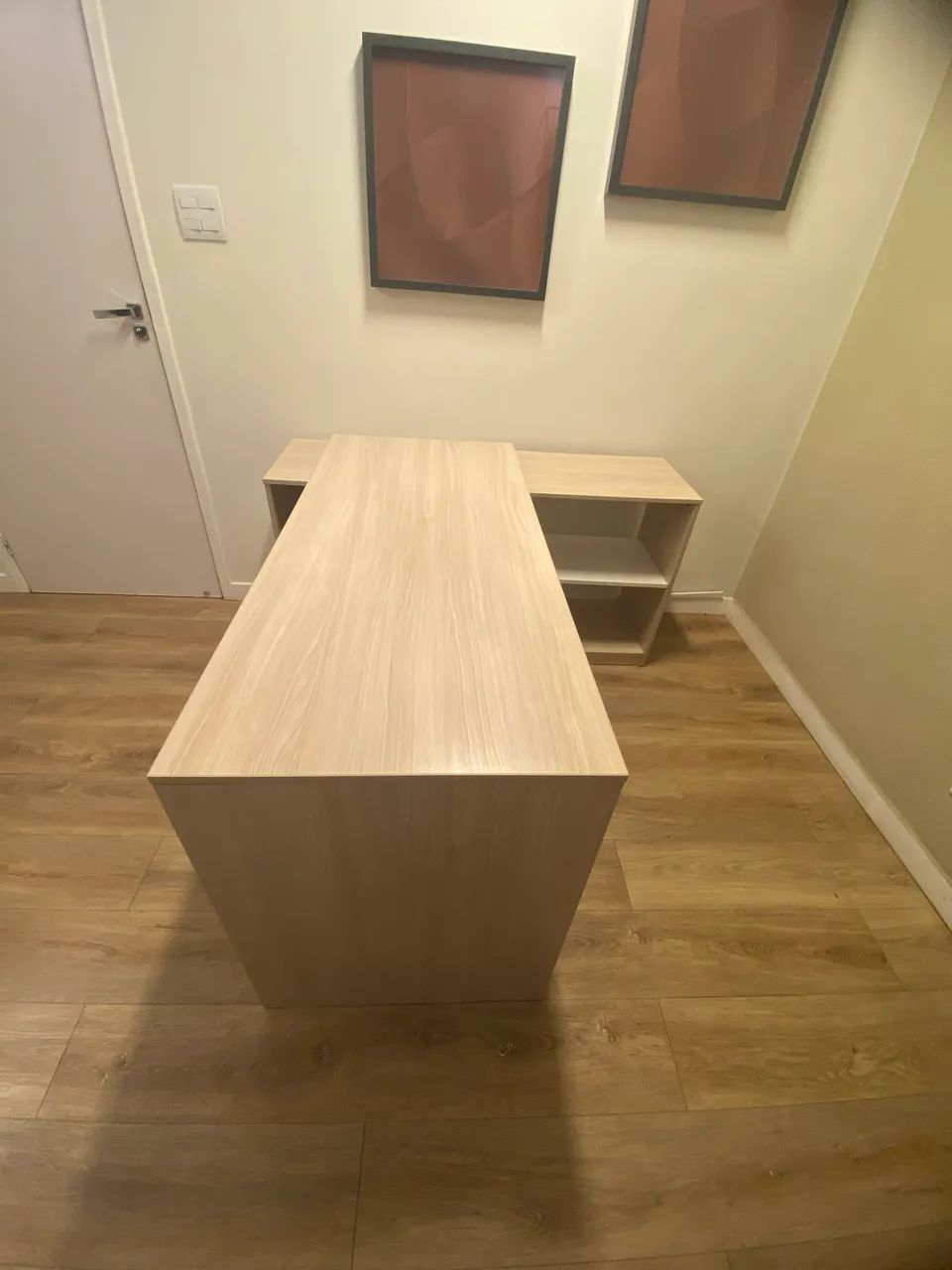 MESA PARA ESCRITÓRIO/RELATÓRIO - Foto 2
