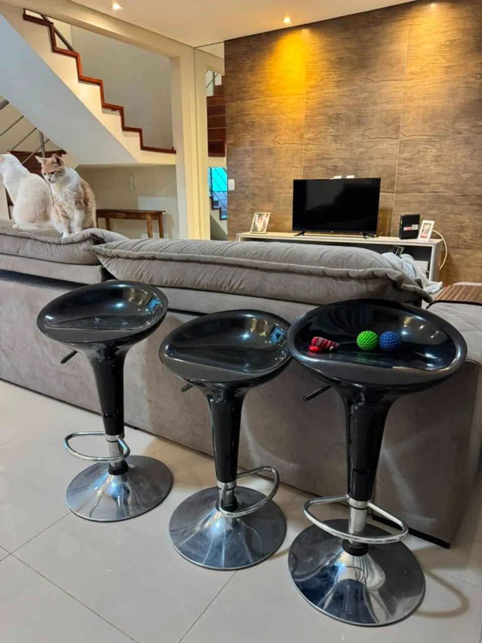 BANQUETA PRETA