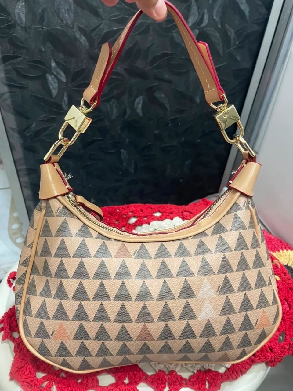 Bolsa Schütz triangle 