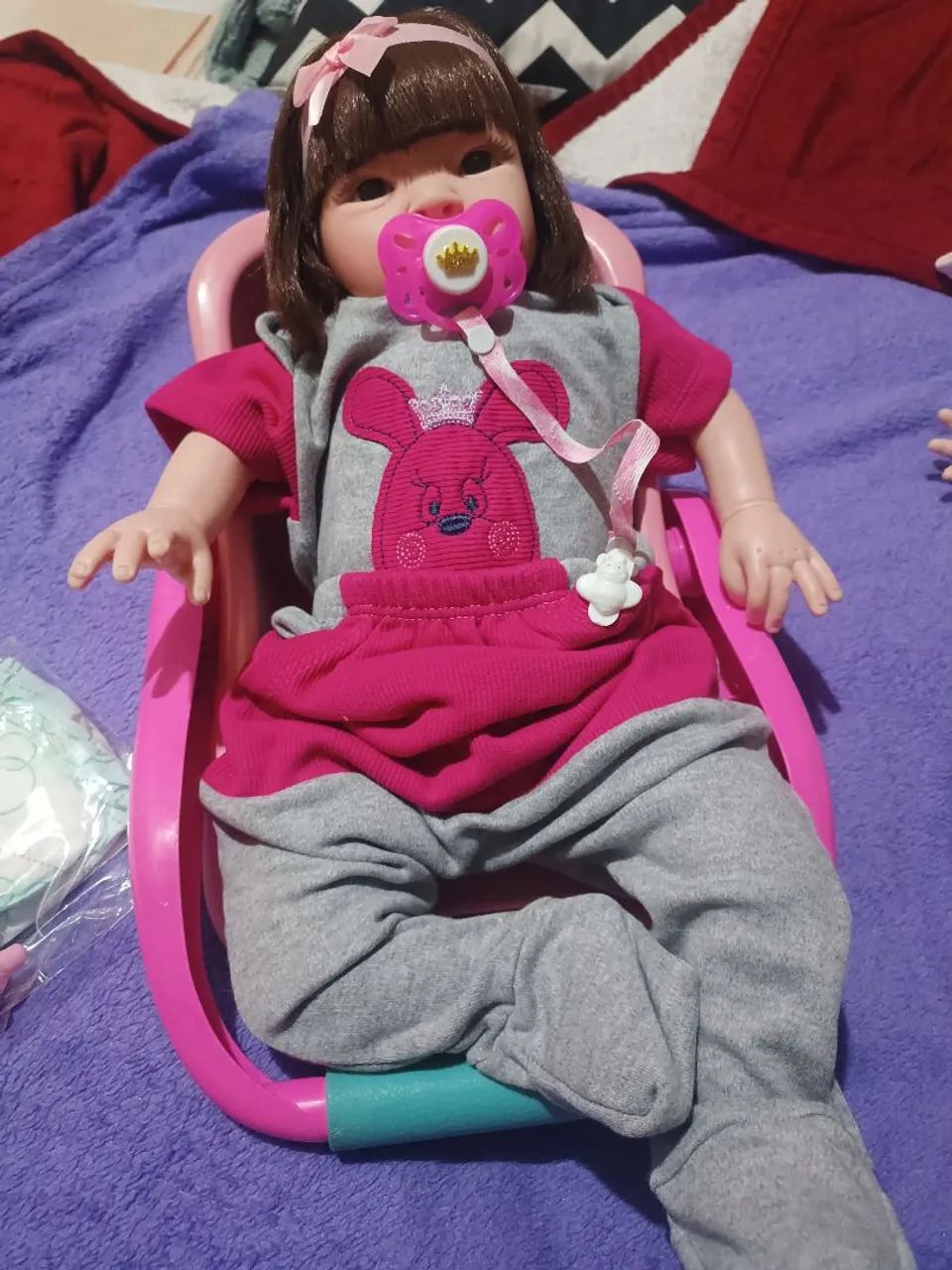 Bb reborn Sid nyl 50cm vem com assessórios certidão e roupinha nova   - Foto 2