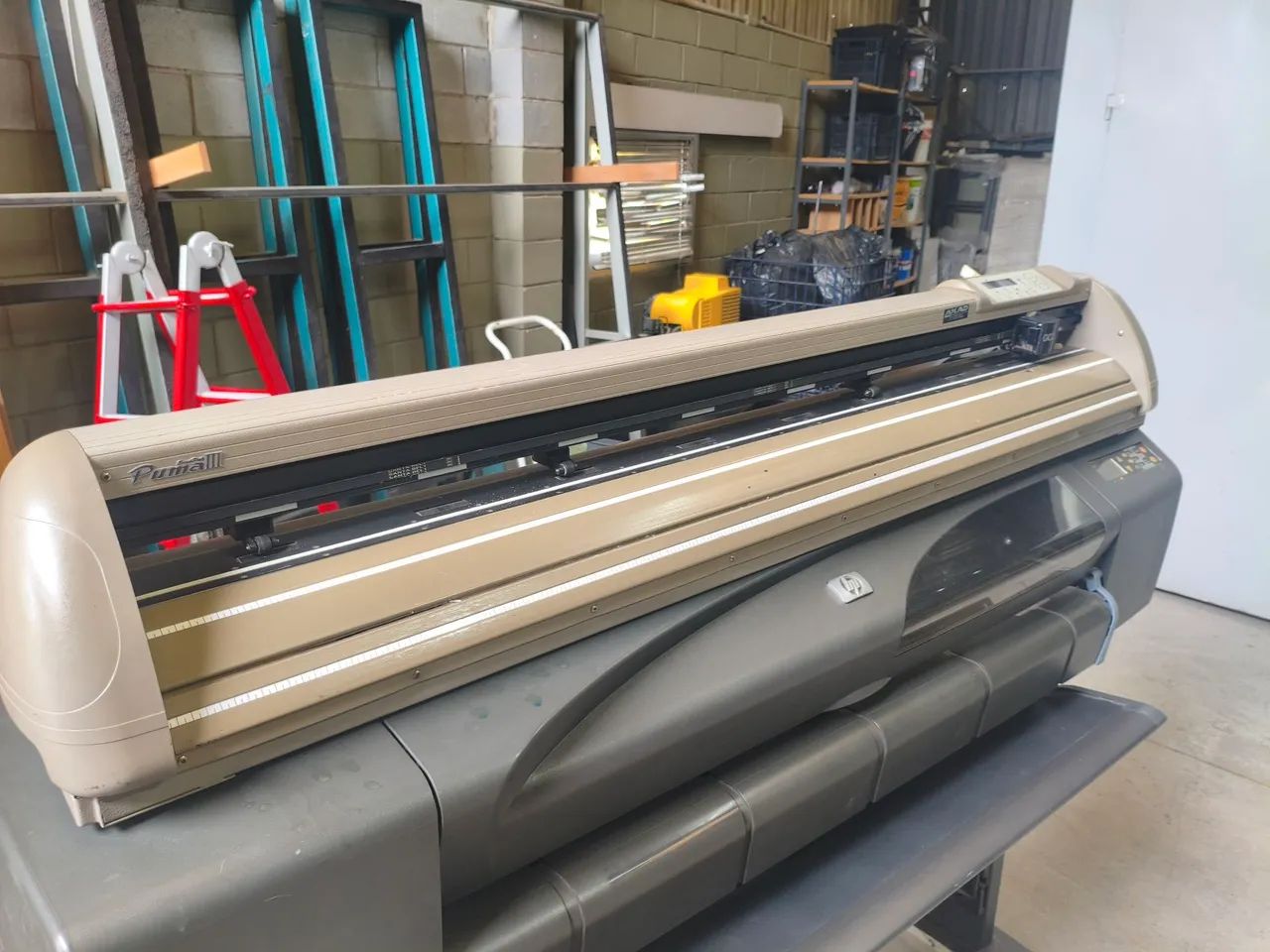 Plotter de impressão e de recorte para tirar peças - Foto 3