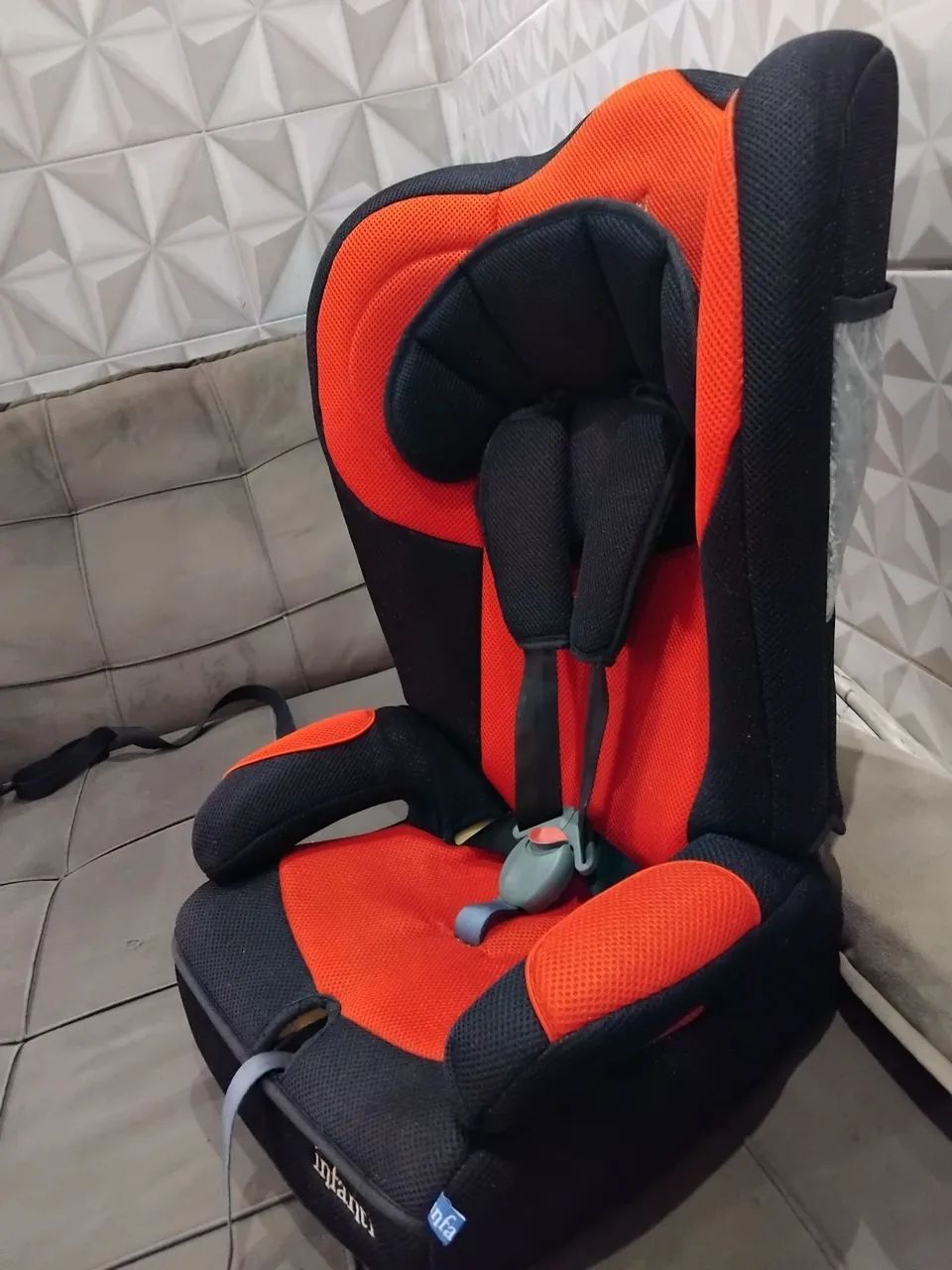 Cadeirinha p carro  - Foto 2