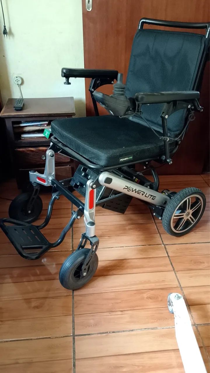 Cadeira motorizada  - Foto 2