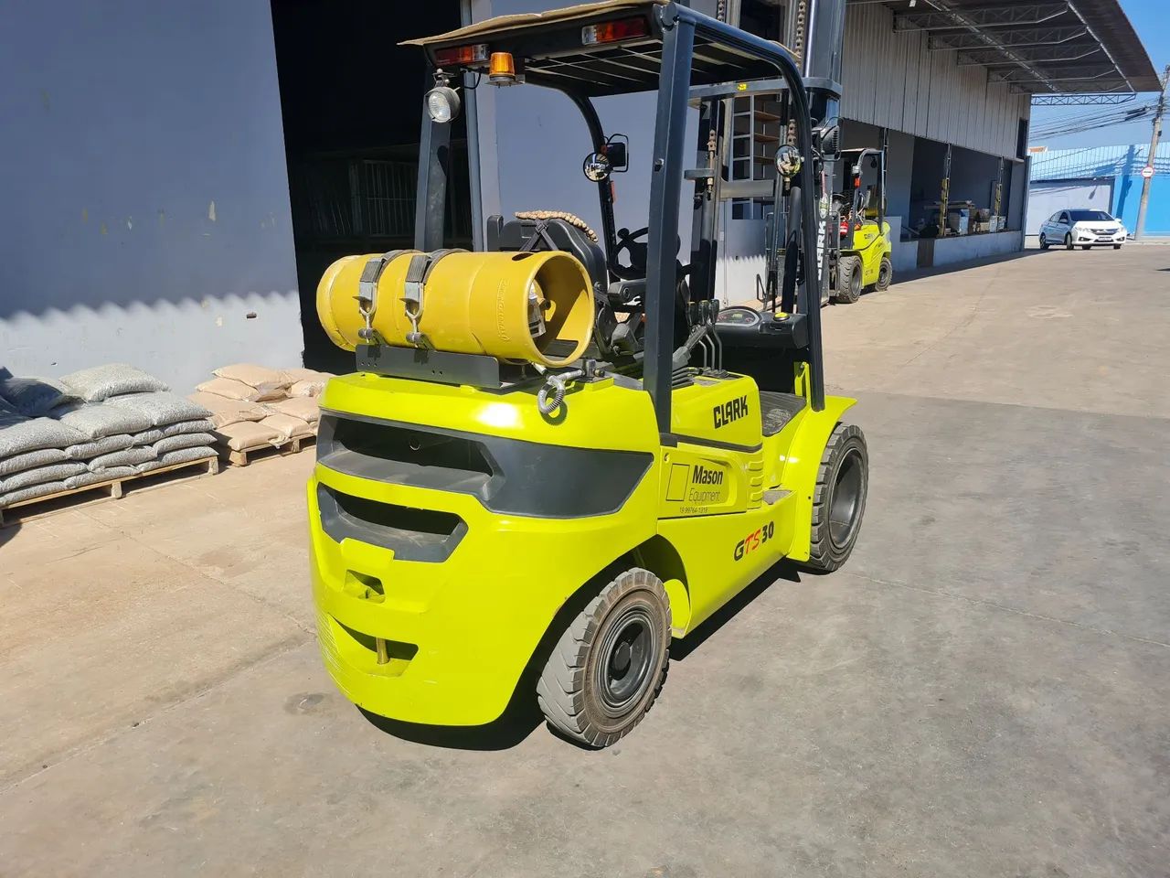Empilhadeira Clark GTS30L 2021 - Foto 4