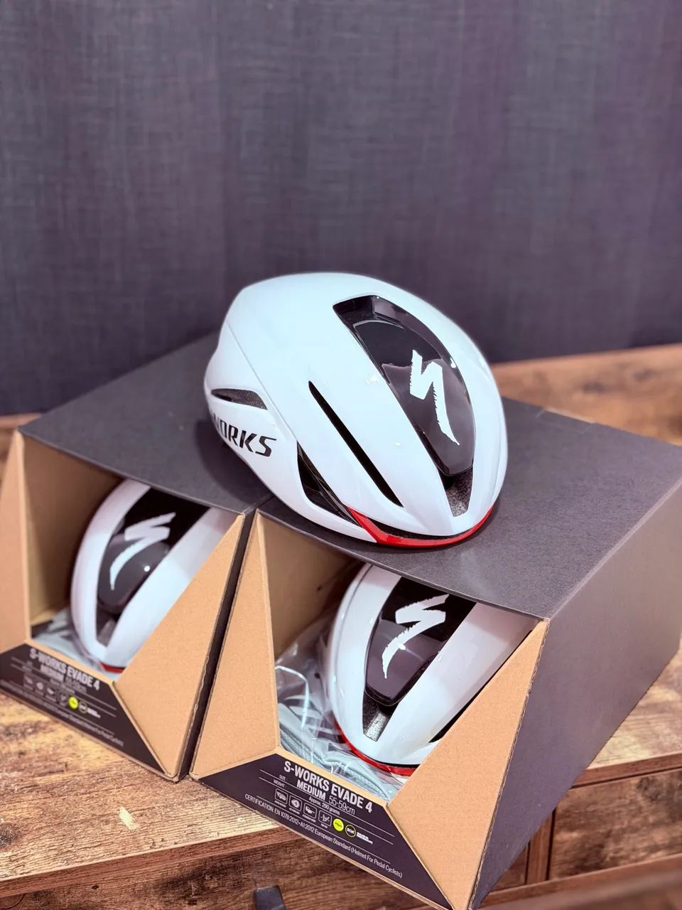 Capacete specialized evade 4 TEAM  s works  - Foto 2