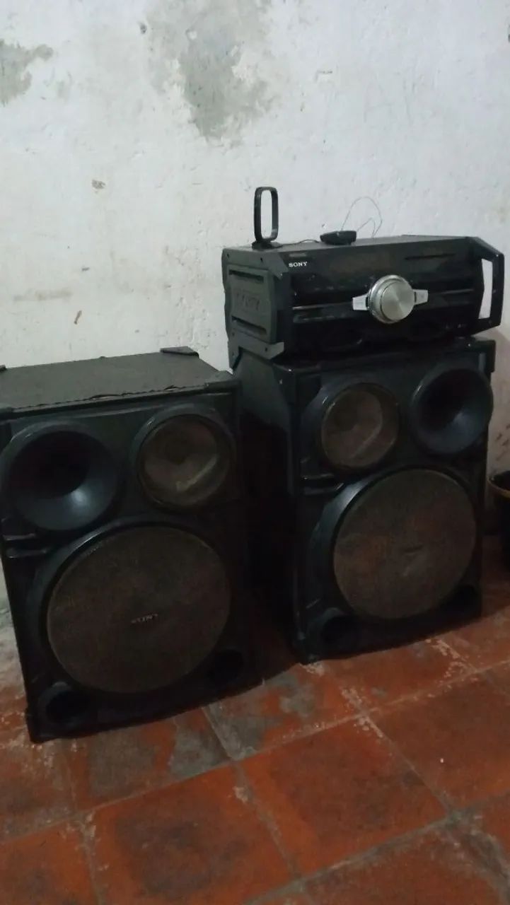 Som com duas caixa, SONY