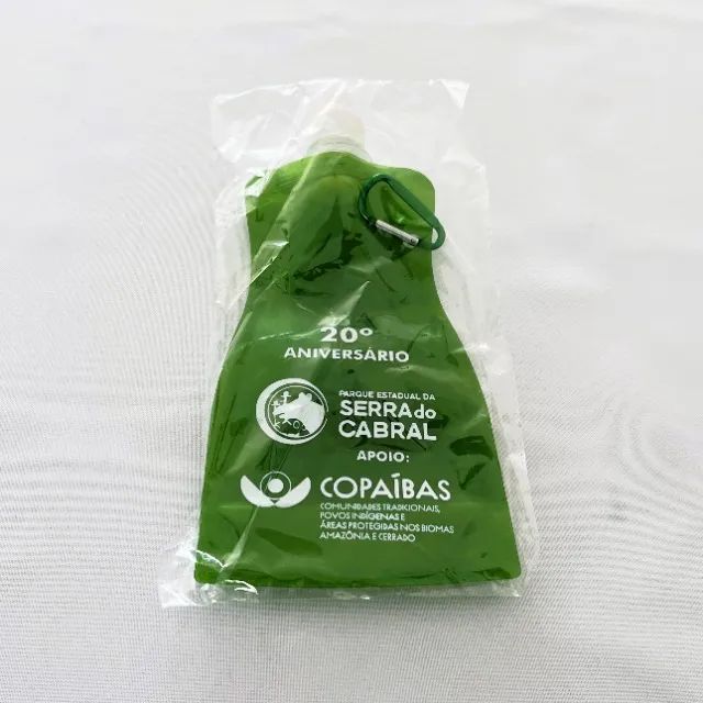 Garrafa de Plástico p/ Água Verde 500 ml Dobrável - Foto 4
