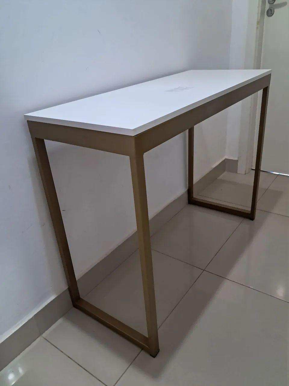 Vendo lindas mesa em metalon e mdf - Foto 4