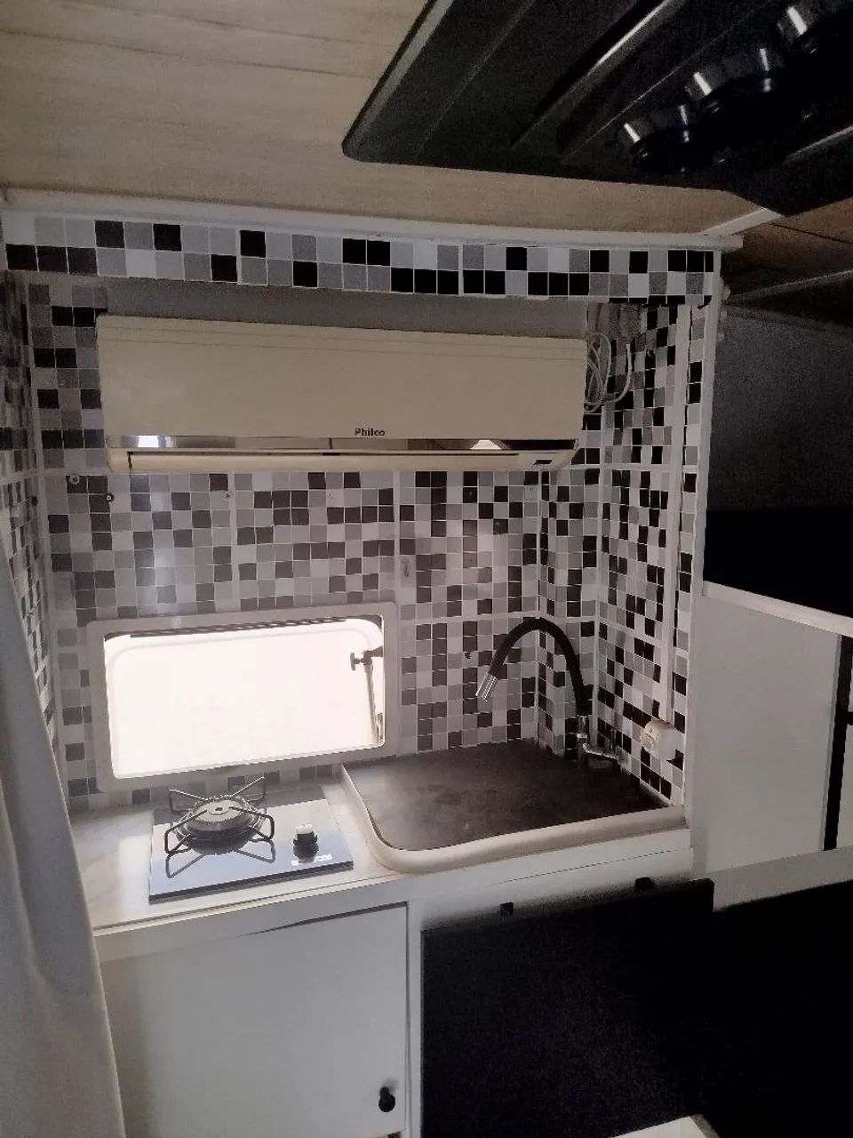 Trailer karman guia KC330 com 2 camas de casal - Foto 3