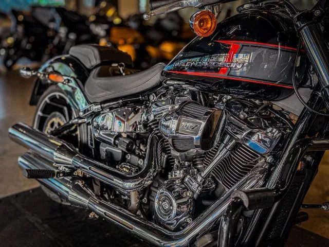 Harley-Davidson Breakout FXBR 117 - Foto 4