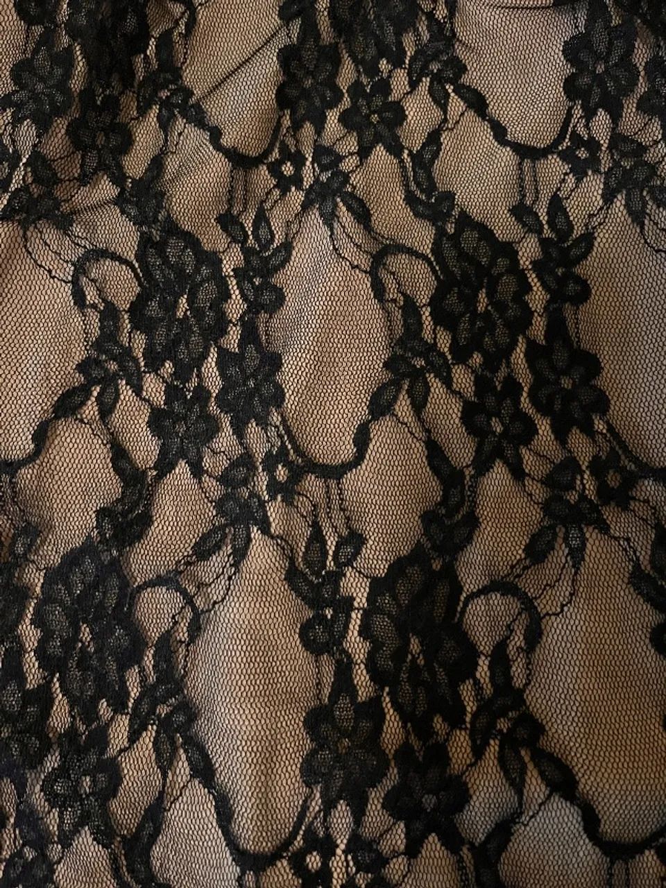 Vestido de renda belíssimo e sexy nunca usado - Foto 3