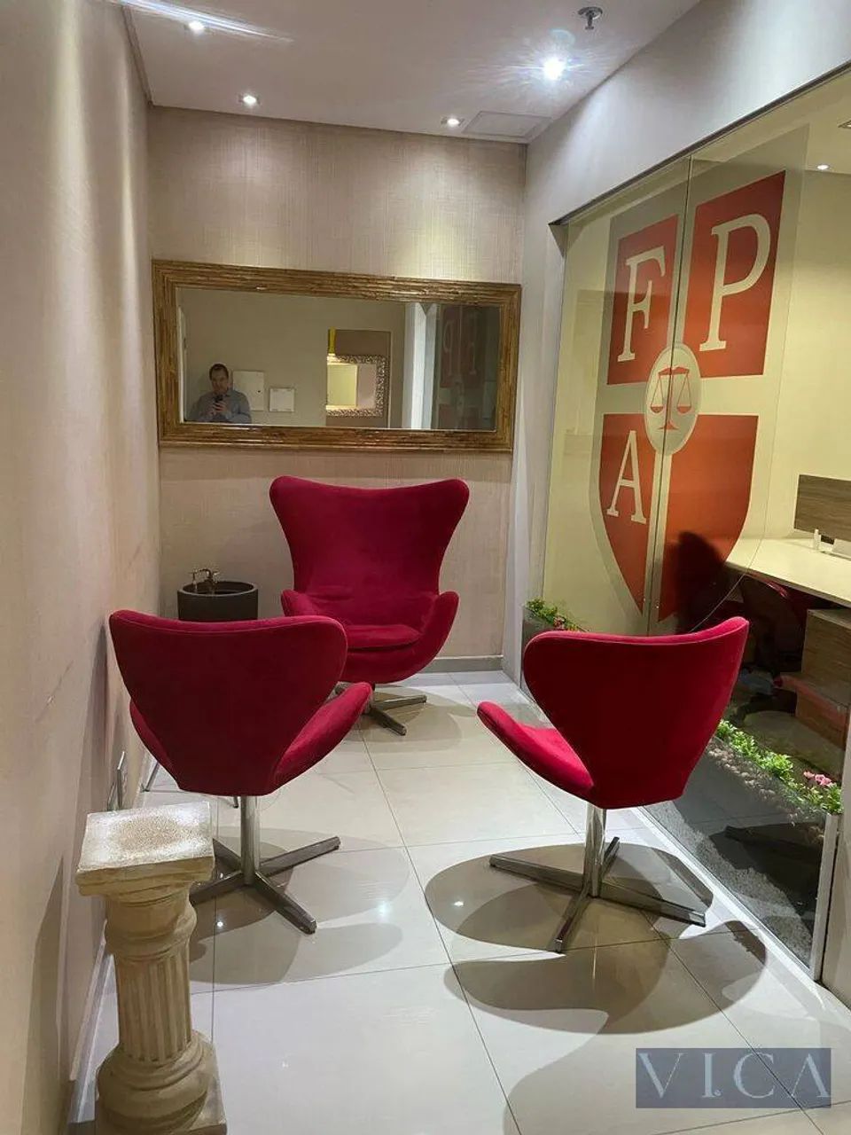 Sala mobiliada com 85m² para aluguel por R$ 8.000,00 - Alphaville/SP