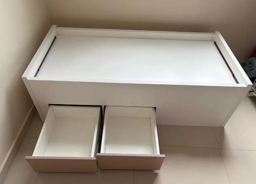 Cama de Solteiro Infantil Branca com Gaveteiros - Ótimo Estado - Foto 2