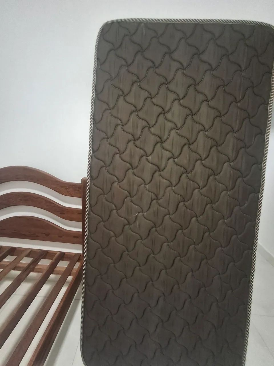 Vende se duas cama  - Foto 4