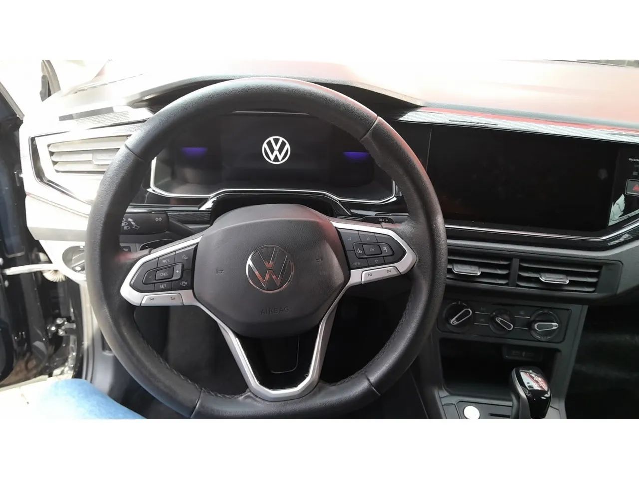 Volkswagen Polo Comfortline TSI 1.0 Flex 12V Aut., foto 11 de 12