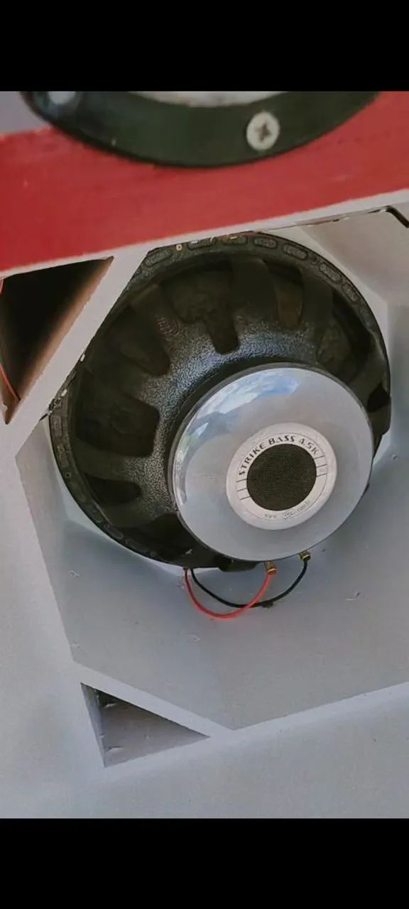 Vendo alto falante de 18 polegadas,4.5 ,650  e 2 médio de 12 polegadas 750 - Foto 2