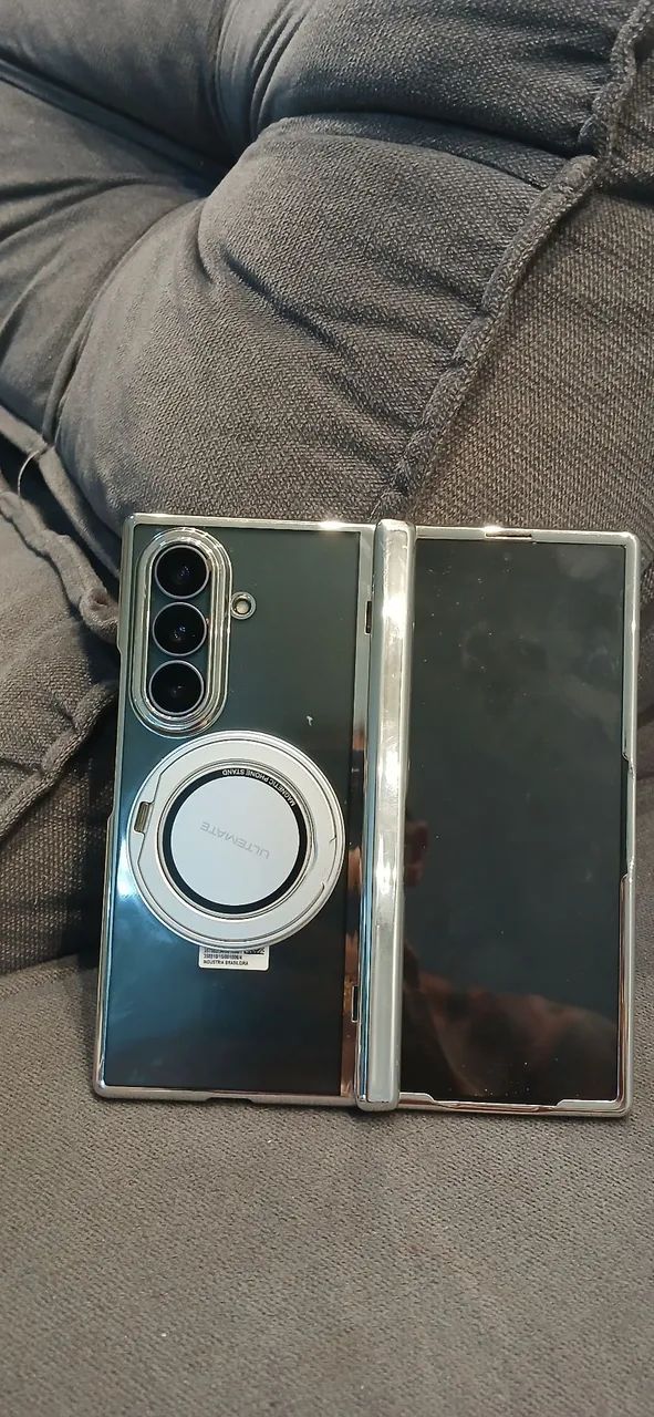 Vendo Celular Z Fold 8 Ultra