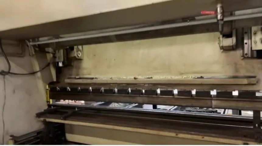 DOBRADEIRA ATLASMAQ CN 3200 - 160T - Foto 2