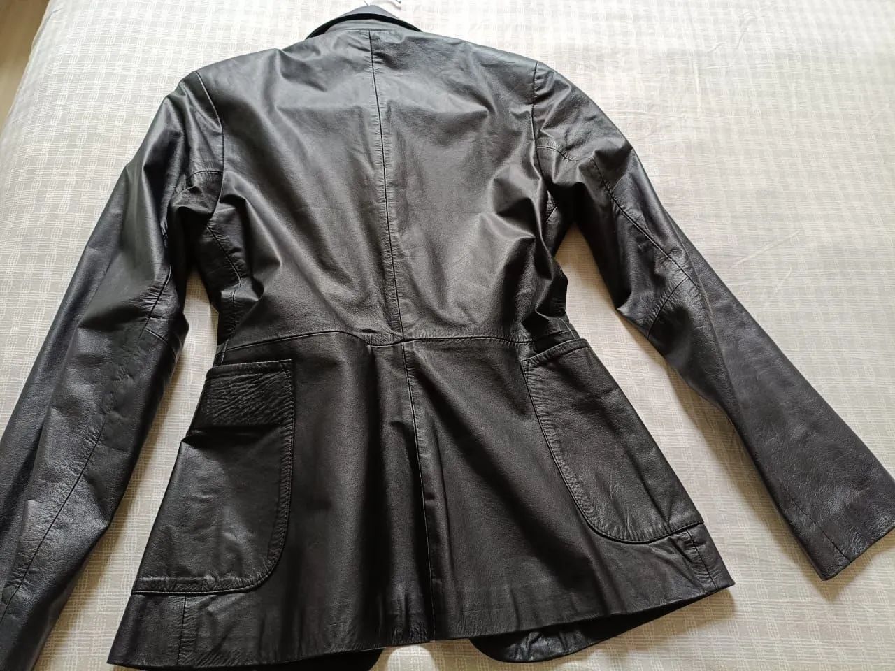 Blazer feminino preto couro LEGÍTIMO  - Foto 4
