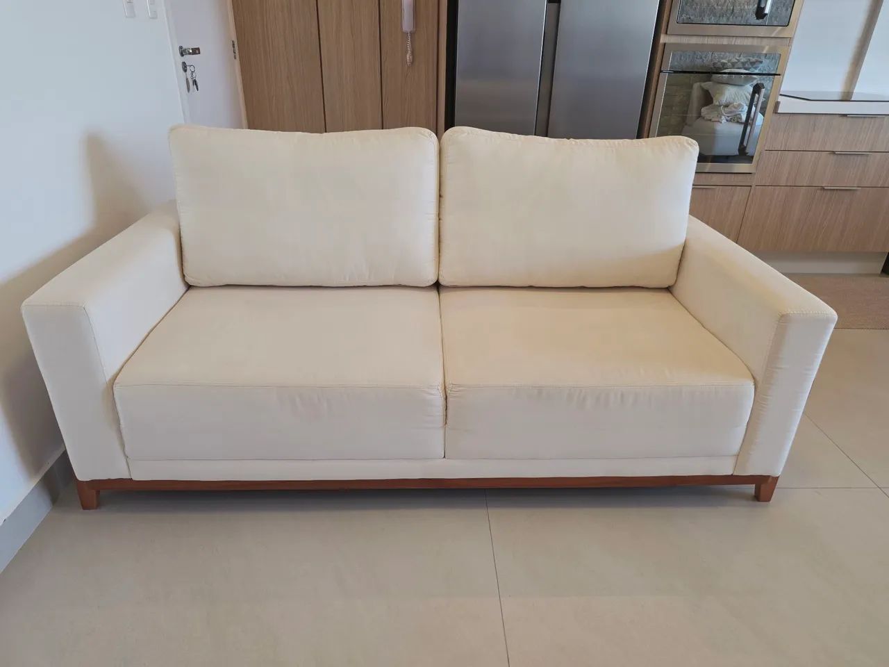 Lindo Sofá de Linho - Off white - Madeira maciça - Foto 4