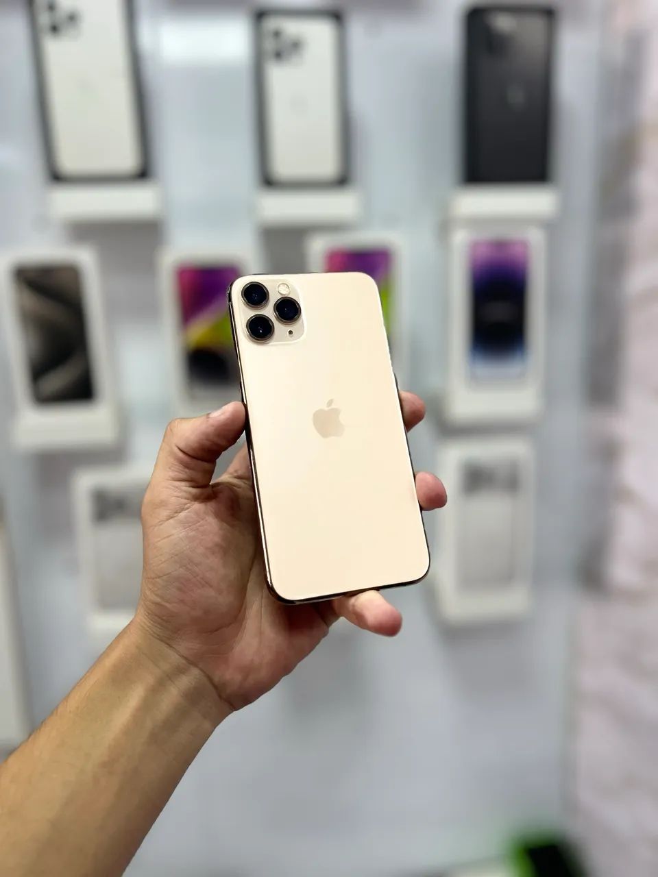iPhone 11 Pro - 64GB ( Gold ) 