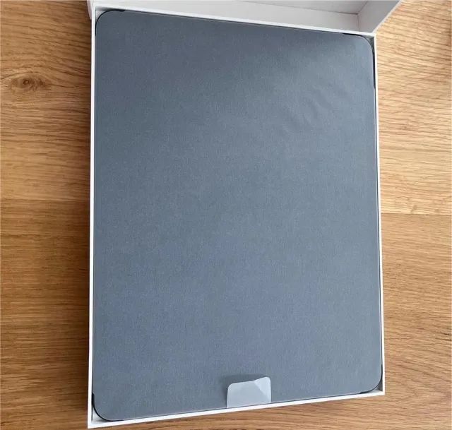 iPad PRO M5 256GB 11 Polegadas - 9 Meses De Garantia Apple - Avaliamos o Seu - Em Até 18x 