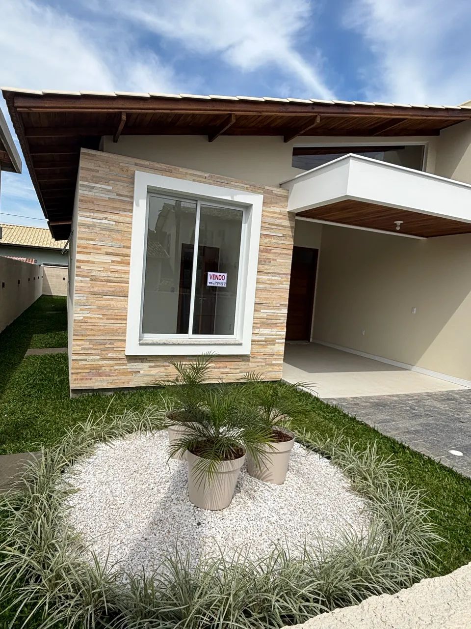 VENDO LINDA CASA NO RIO VERMELHO - FLORIANÓPOLIS  - Foto 2