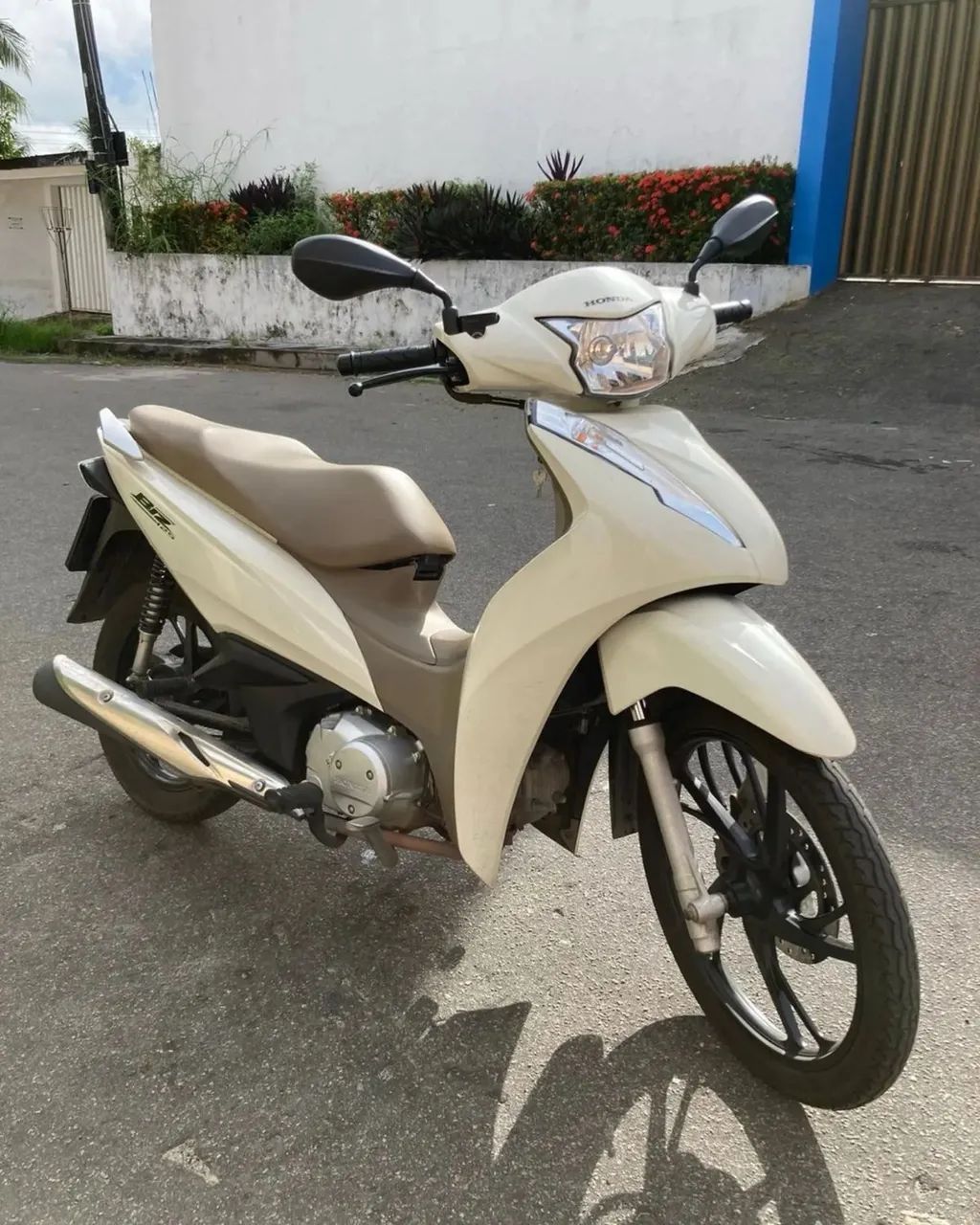 Biz 125 (entrada+parcelas) 