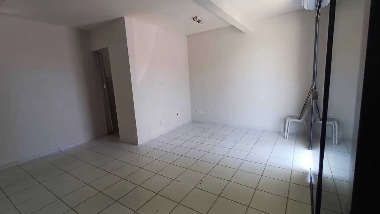 Alugo sala comercial em ótima localização  - Foto 2