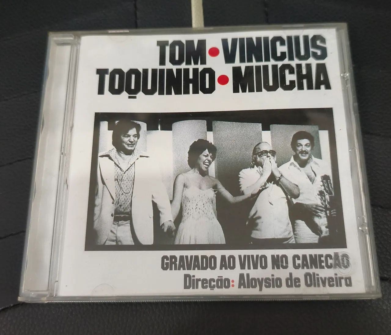Cd Tom, Vinícius