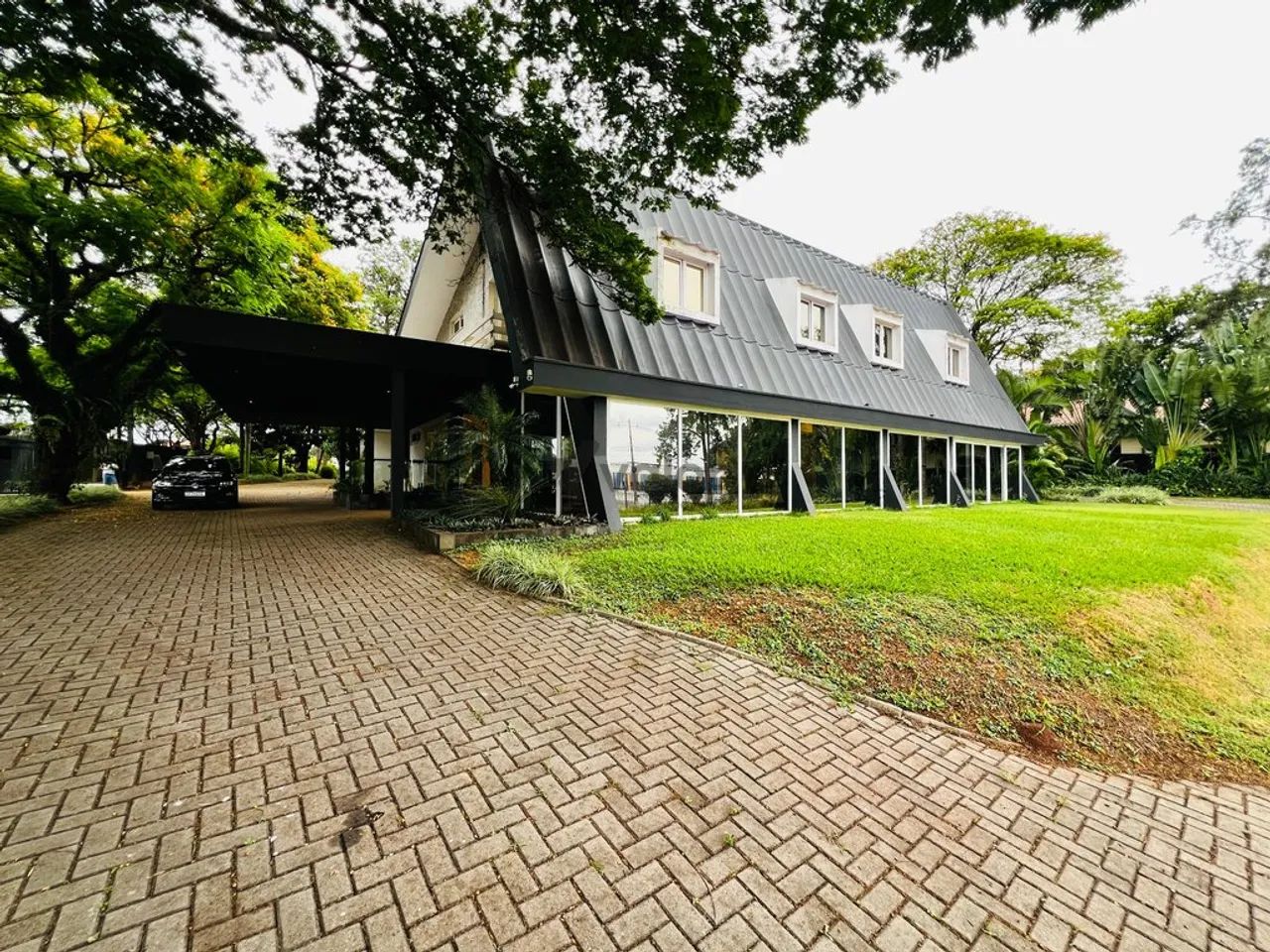 Casa para alugar em Campinas, Parque Taquaral, com 14 quartos, com 600 m²