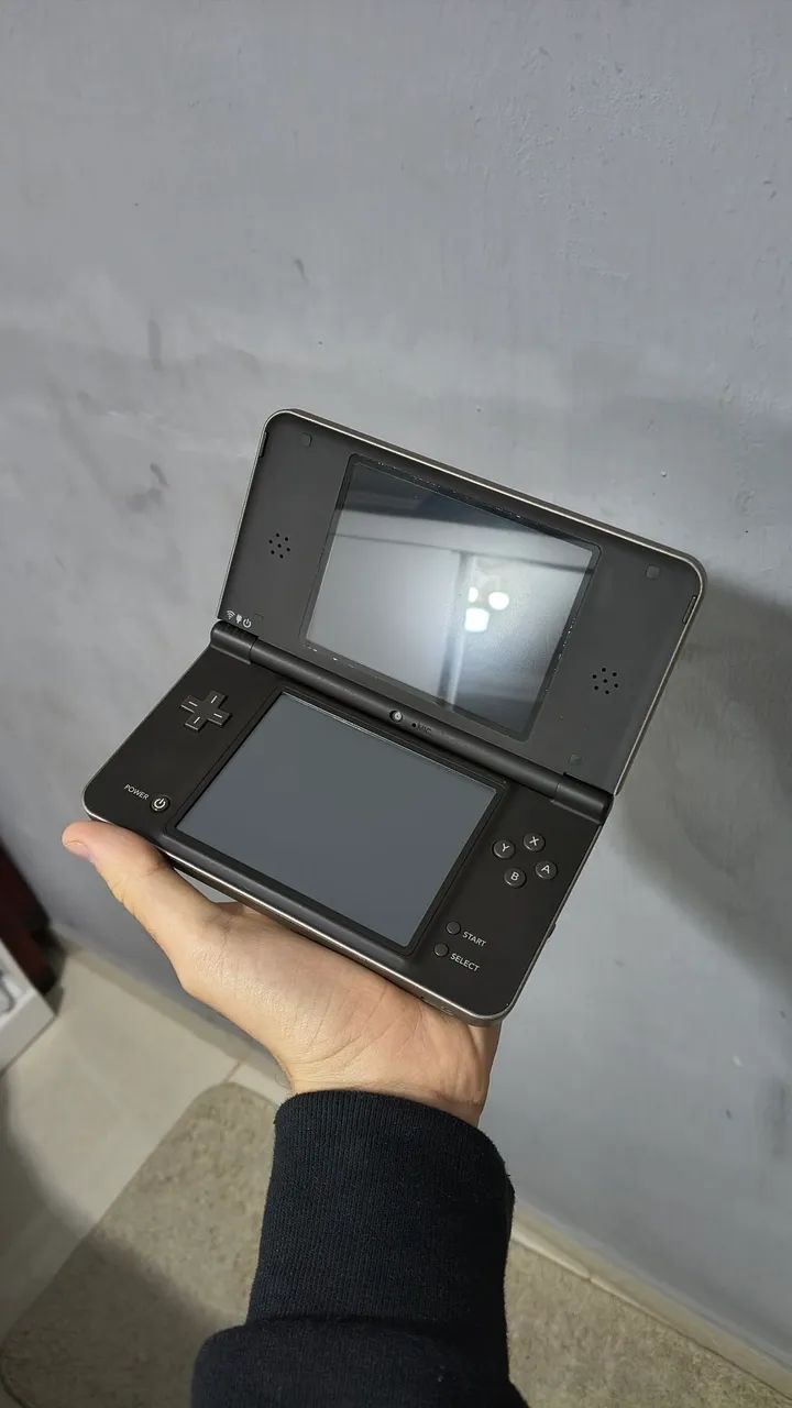 Nintendo DSI LL (DSI XL japones) - Consoles de Vídeo Game - Parque