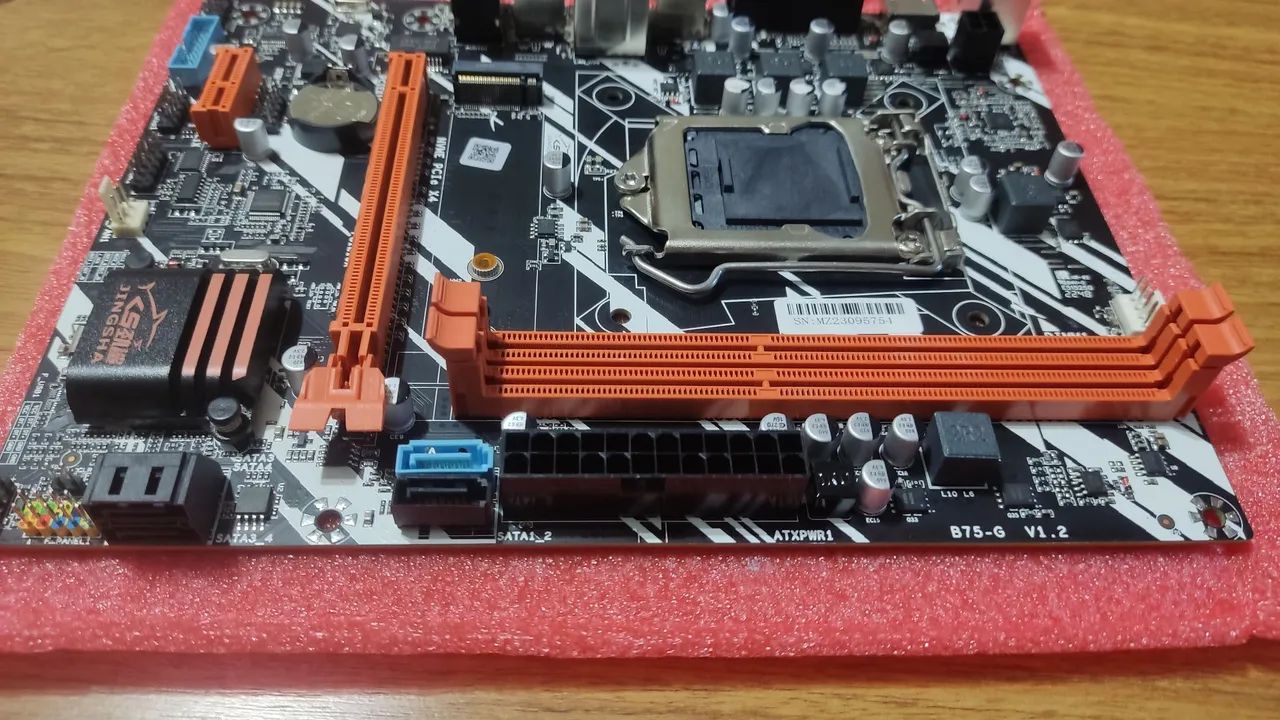 Placa mãe JINGSHA B75 LGA 1155 Ddr3 NOVA. - Foto 3