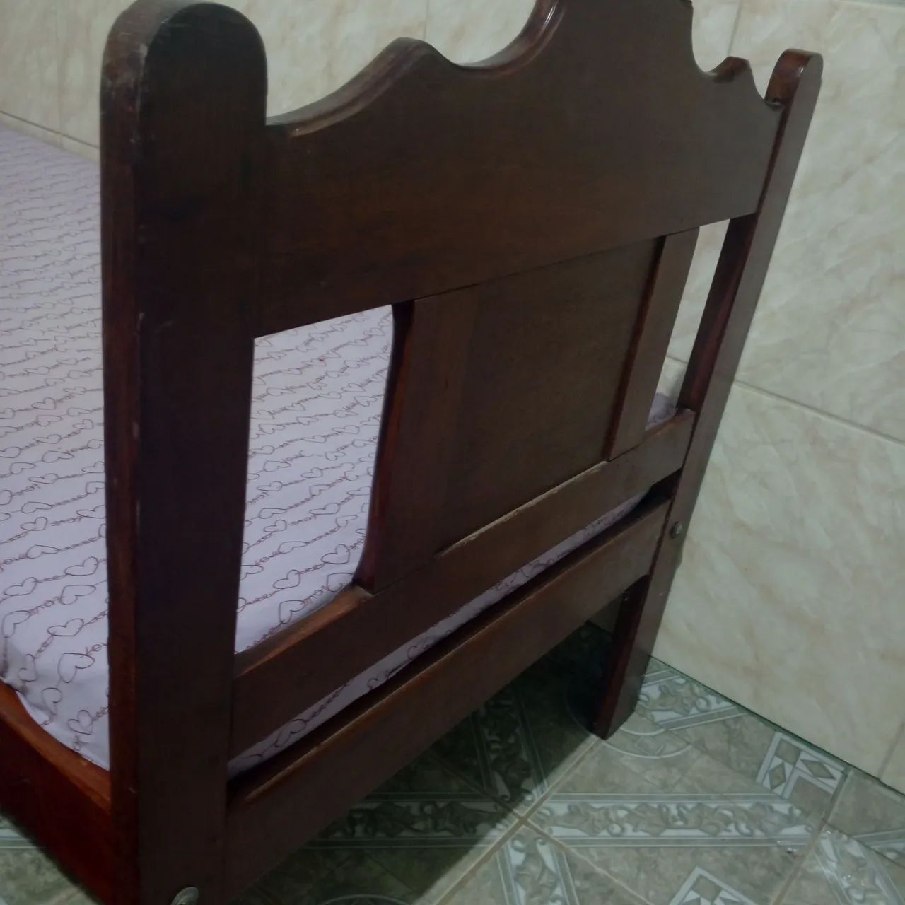 Cama de madeira, solteiro 