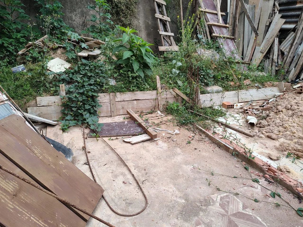 TERRENO 160m2 NO MILHO BRANCO ATRAS DO CAMPO DE FUTEBOL 8m x 16m de lado  - Foto 3