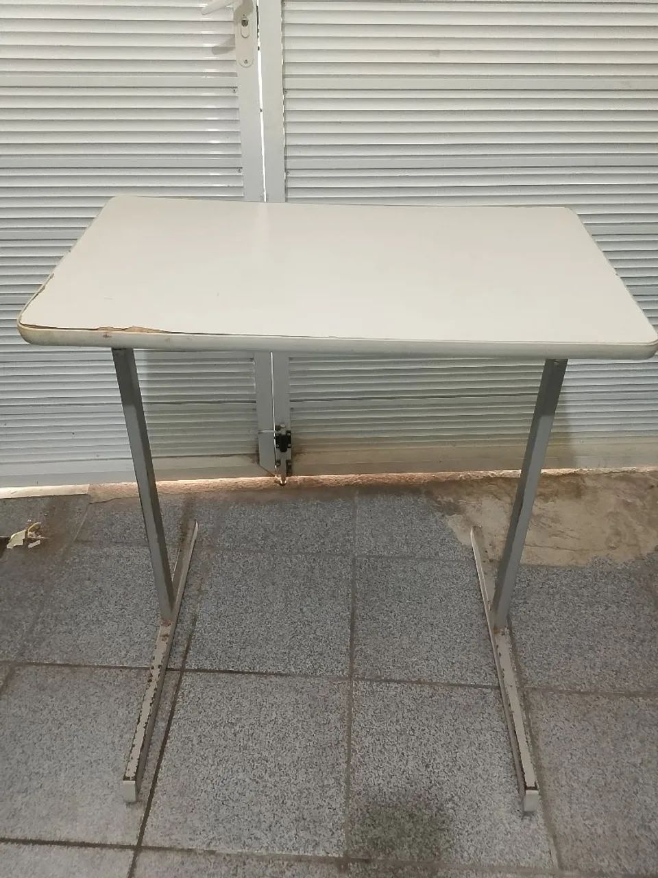 Mesa para máquina costura Singer Star 