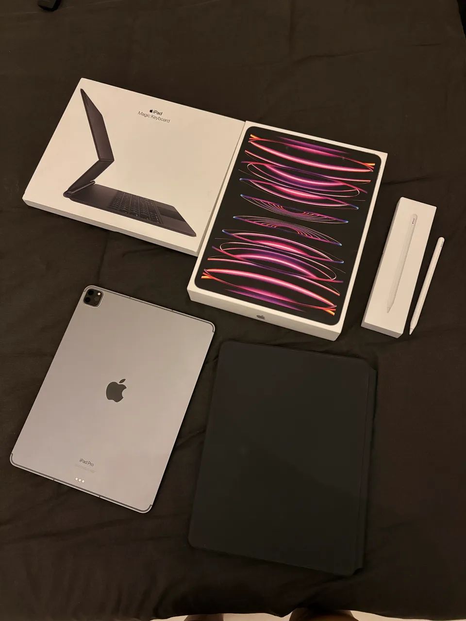 iPad Pro M2 12.9" (6ª Ger) 2T + Magic Keyboard + Apple Pencil 2 + Capa Spigen