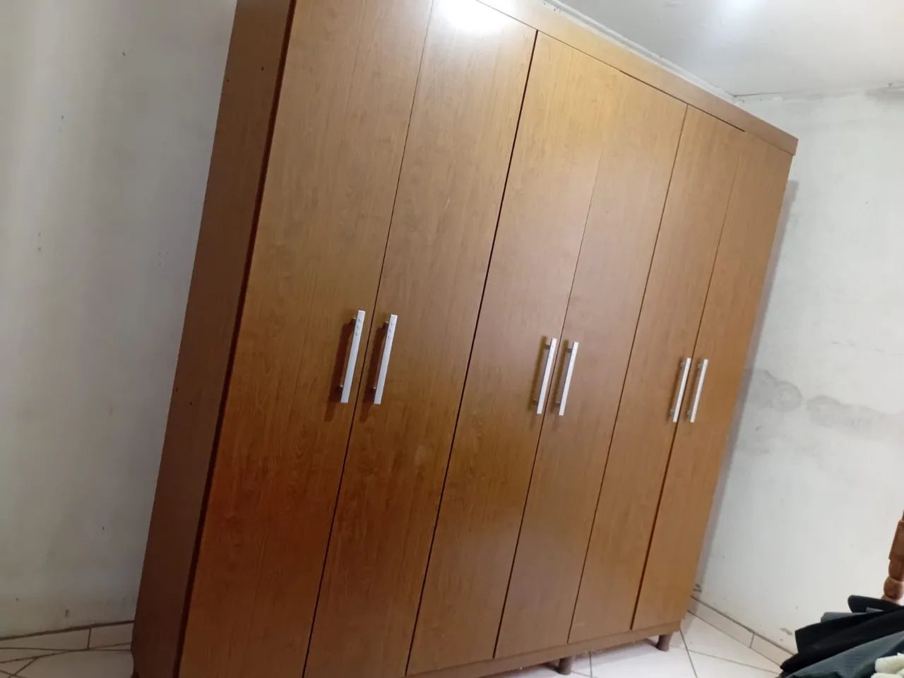Guarda roupa 6 portas
