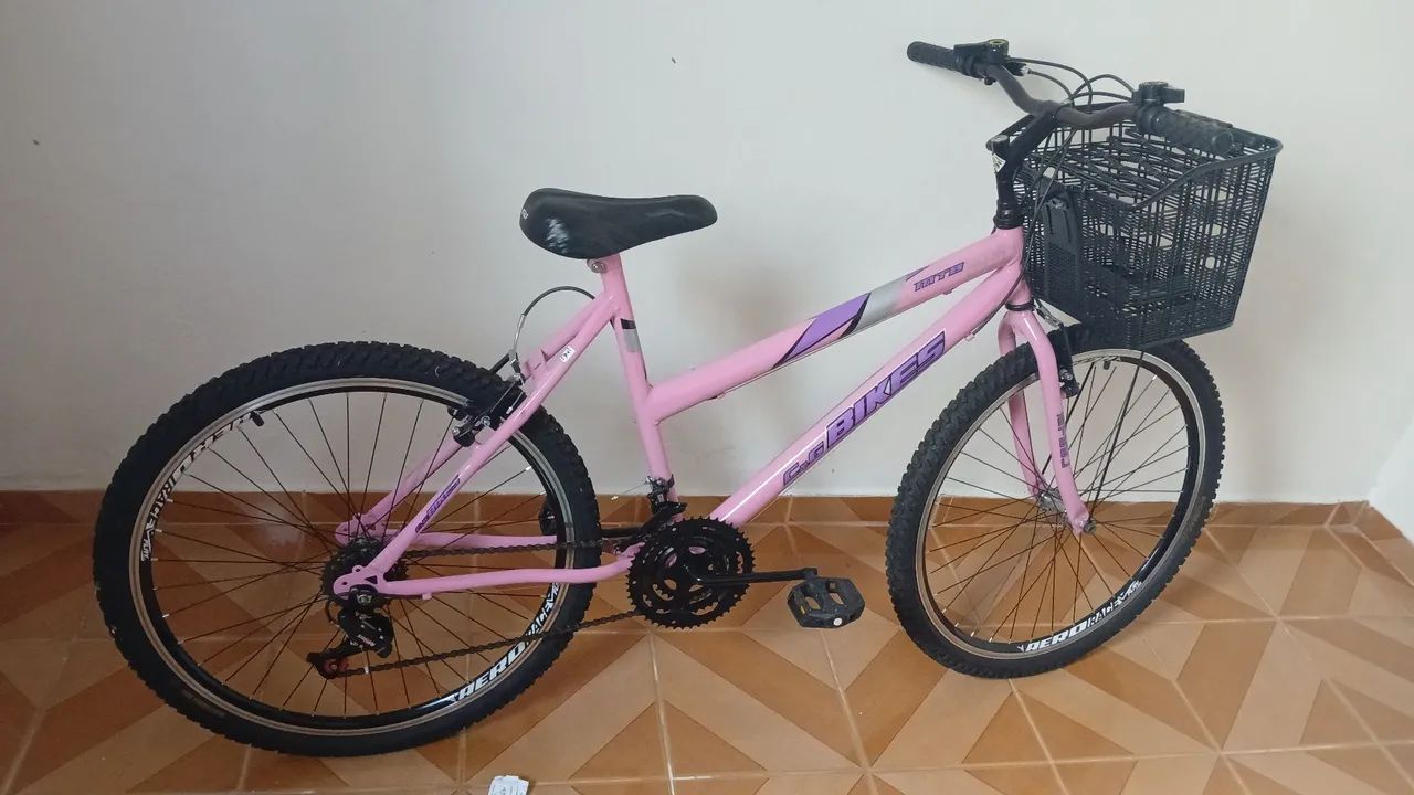Duas bicicletas uma nova e outra usada - Foto 4